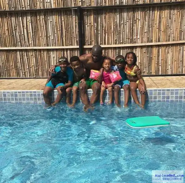 Photo: Peter Okoye Goes Swimming With His Kids And Their Friends